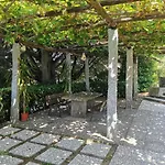 Bnbook La Motte Apartment